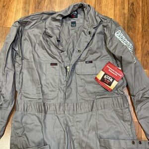 Contractor coverall, NWT, size 42 regular
